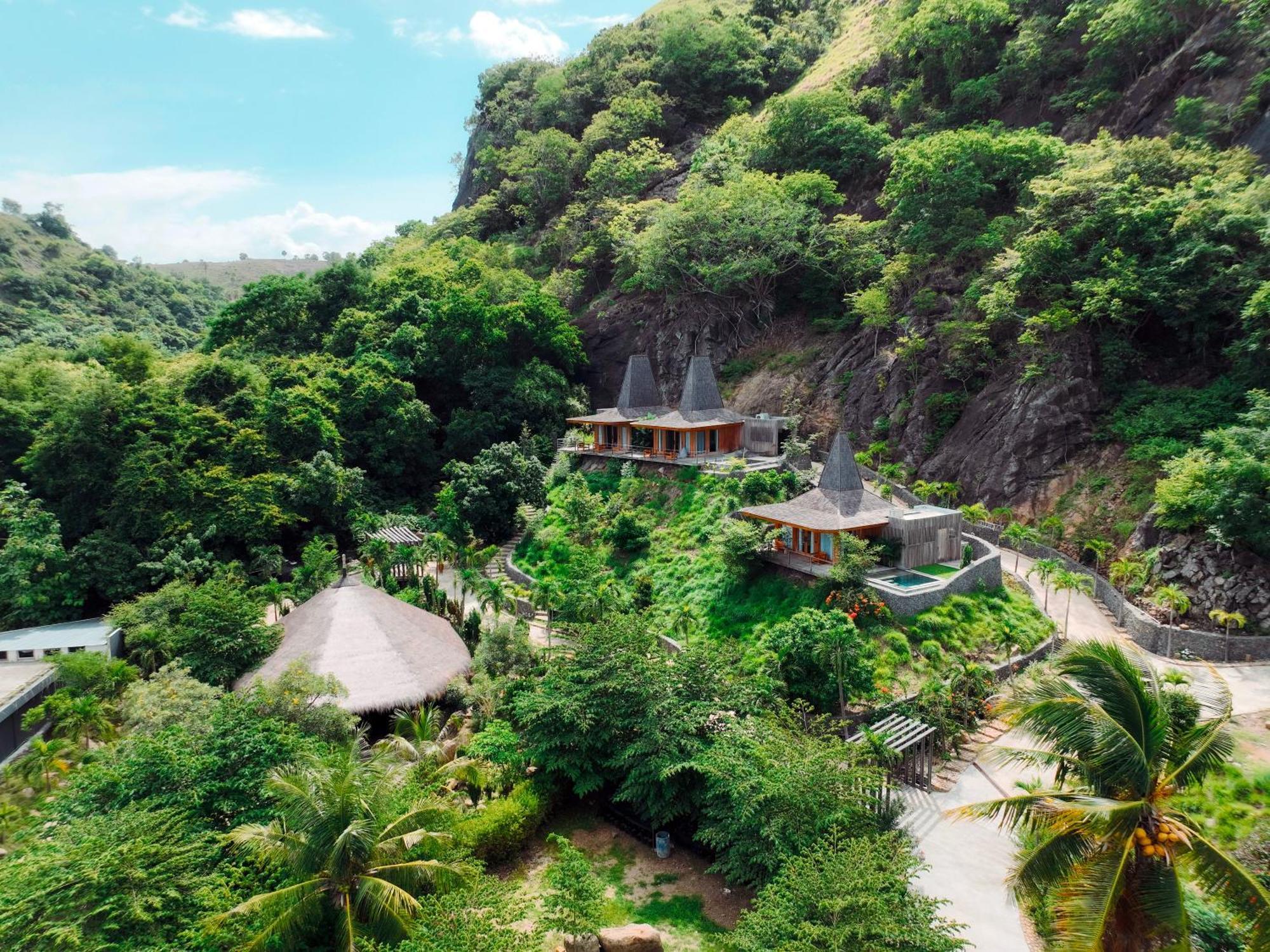 Hotel Menjaga Bay Labuan Bajo Exterior foto