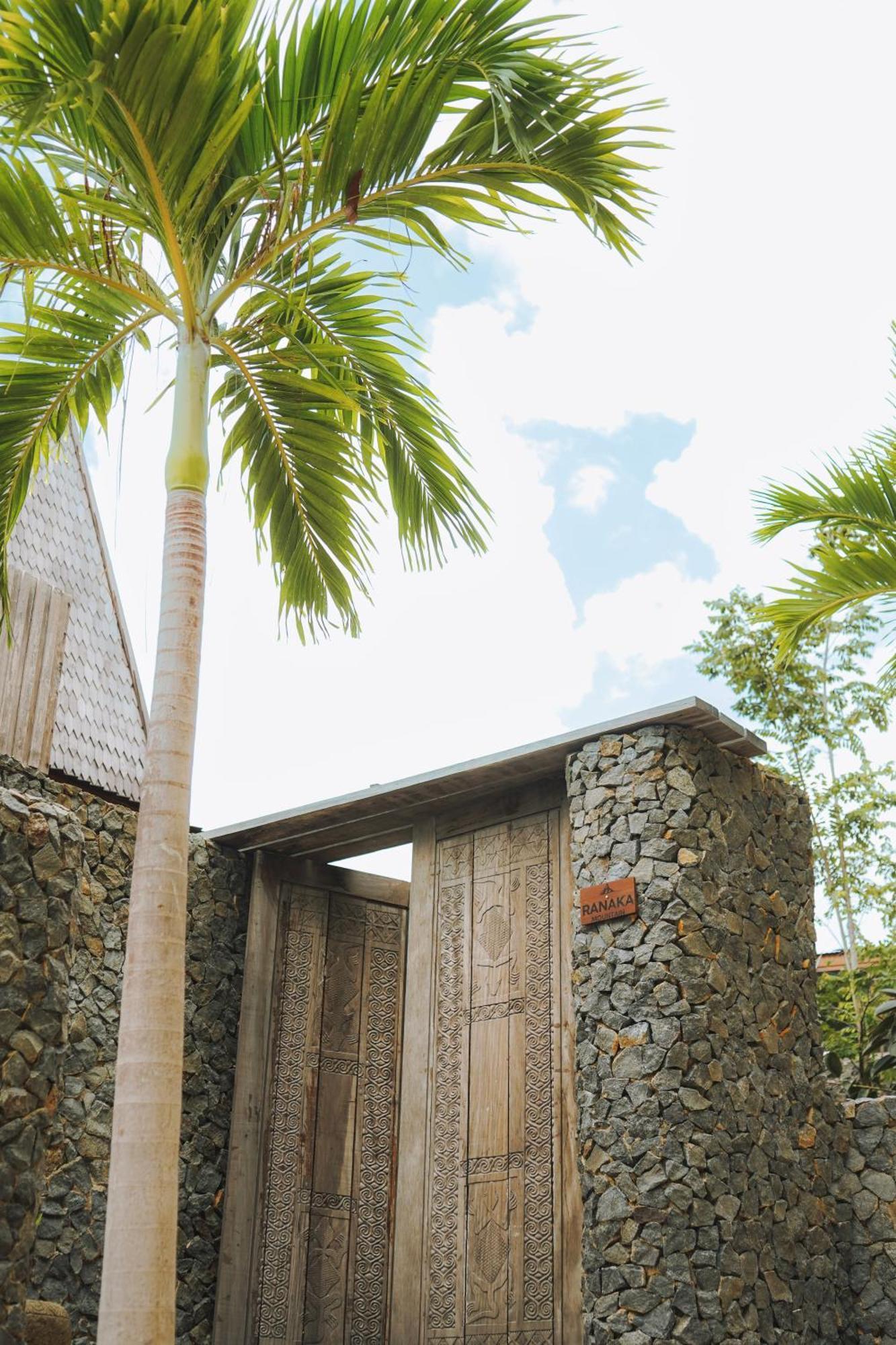 Hotel Menjaga Bay Labuan Bajo Exterior foto