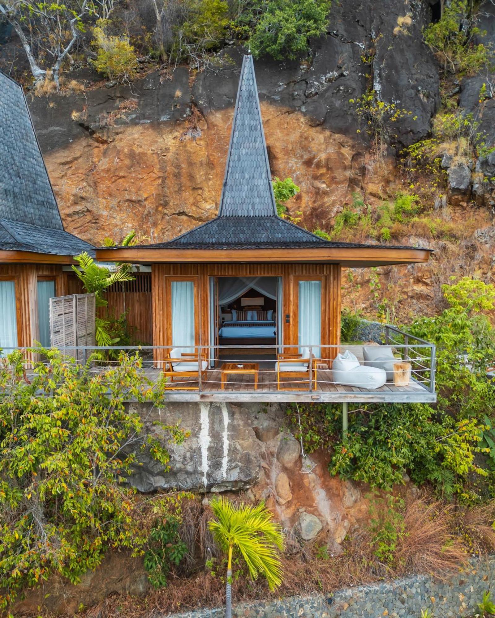 Hotel Menjaga Bay Labuan Bajo Exterior foto